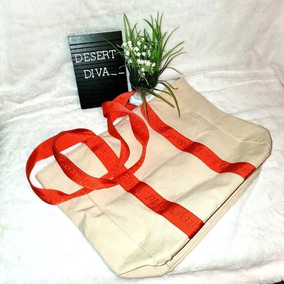 Disney World Tote Khaki OS Embroidered Canvas Bag OS-New - Picture 3 of 5